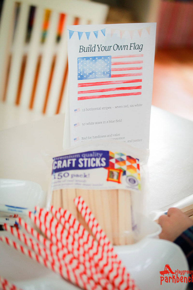 A simple Patriotic craft for kids and history lesson in one! Get the free American Flag for kids printable facts sheet, and using basic craft materials let your kids make their own American flags | US History | July 4th | Flag Day | Crafts for Kids | Preschool | Kindergarten